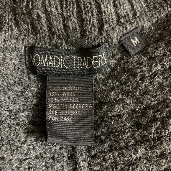 Nomadic Traders Gray Short Sleeve Cardigan Medium Textured Knit Button Front - Picture 3 of 3